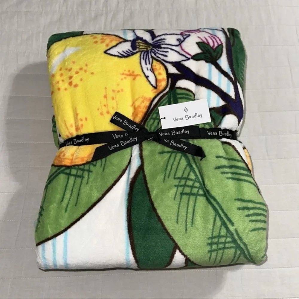 Vera Bradley Lemon Grove White Blue Yellow Green Oversized Plush Throw Blanket